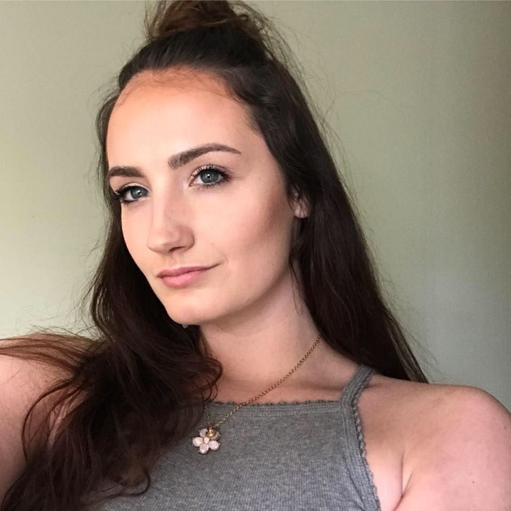 Meet your Posher, Brooke